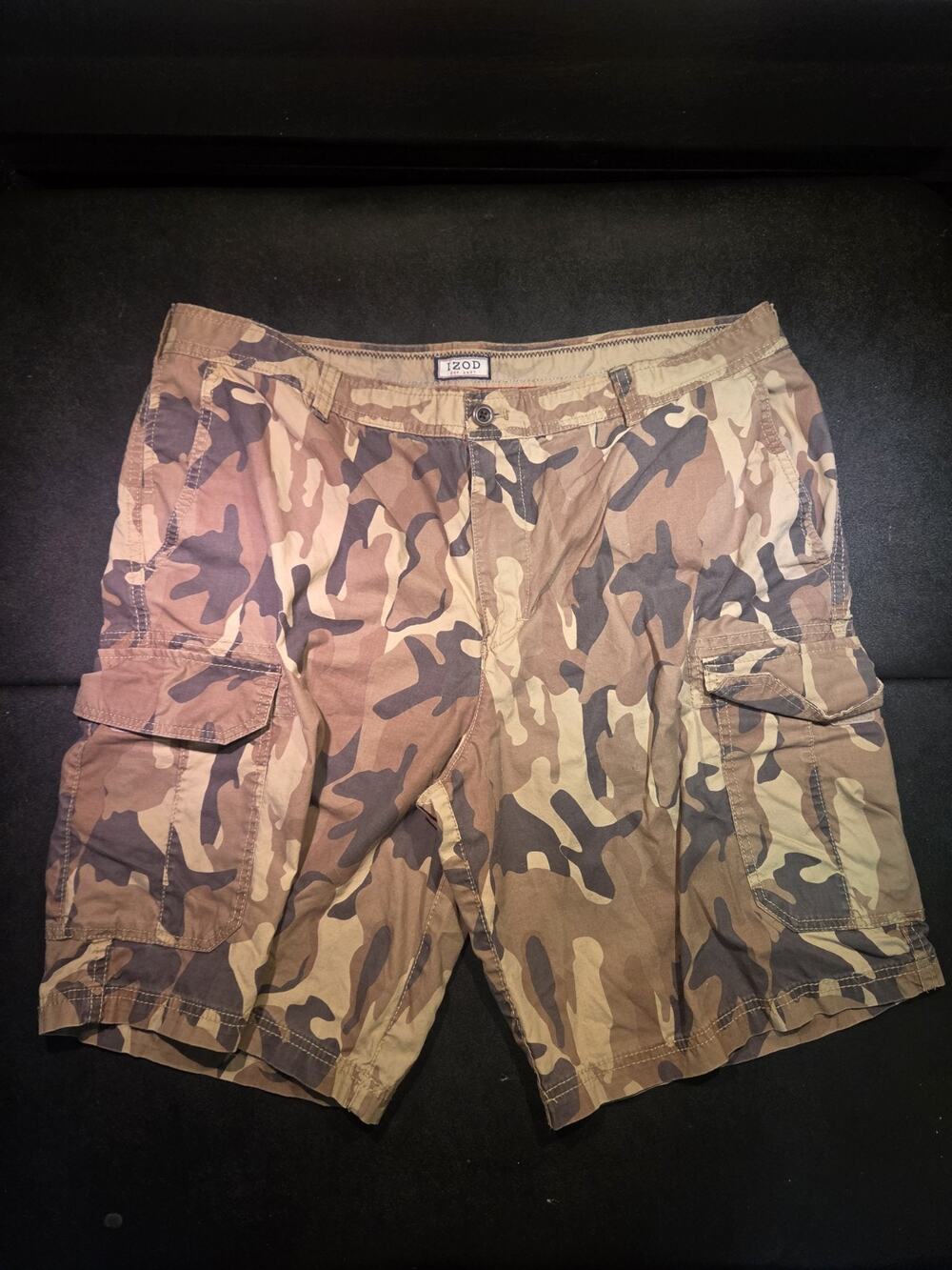 Izod Cargo Khaki Camo Shorts Mens Size 40 Cedarwood Hook&Loop Pockets 90's